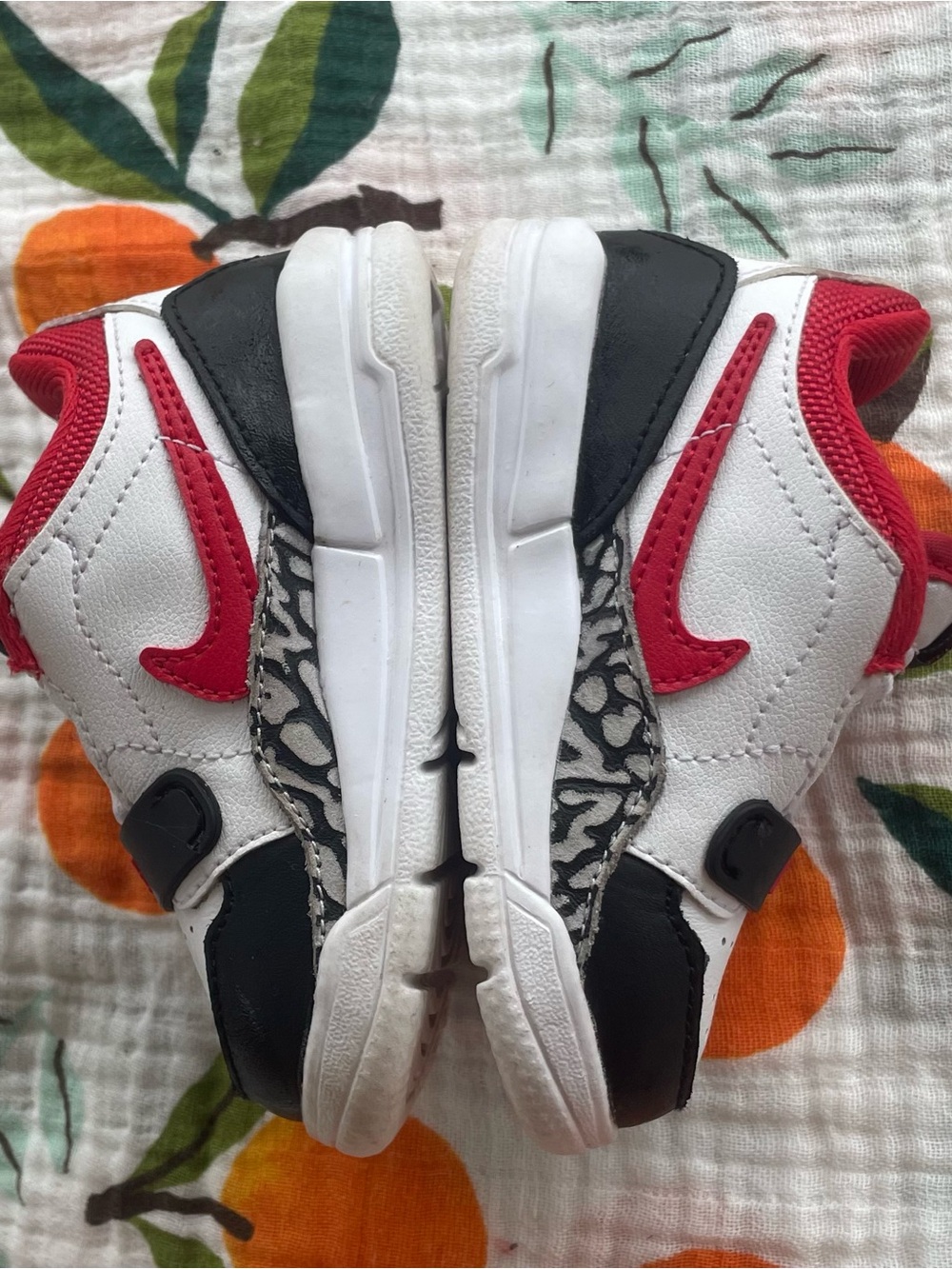 EUC NIKE Jordan’s Size Baby Size 5C